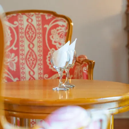 Hotel De 3*