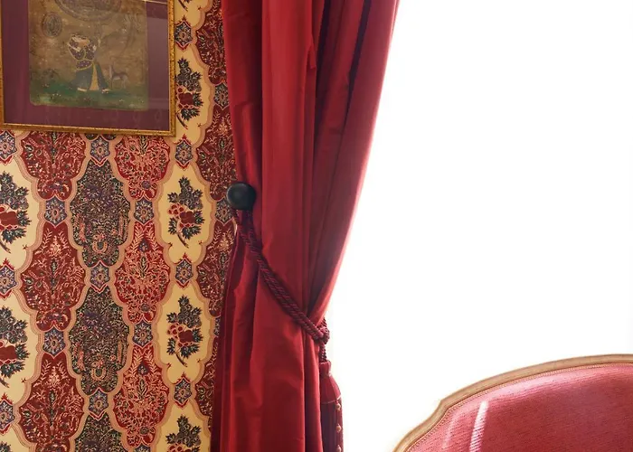 De 3* مارغو-كانتيناك