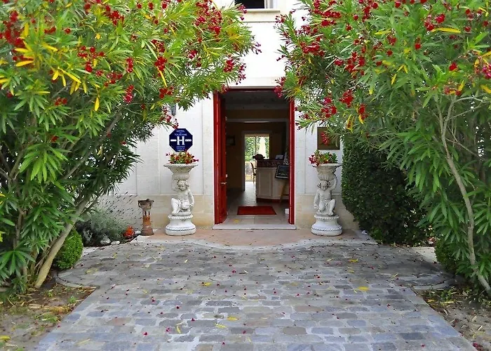 De 3* مارغو-كانتيناك